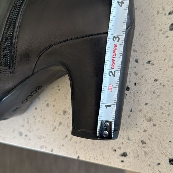 Ecco Women’s Size 40 Black Leather Knee-High Boots Heeled Sleek Comfortable EUC - Picture 6 of 15